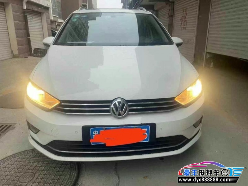 17年大众高尔夫轿车抵押车出售