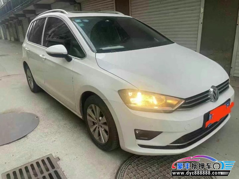 17年大众高尔夫轿车抵押车出售