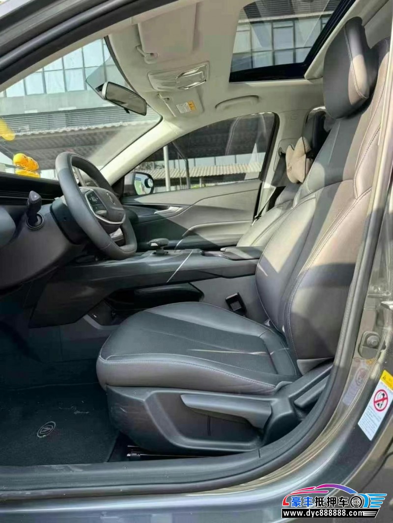 24年长安逸达轿车抵押车出售