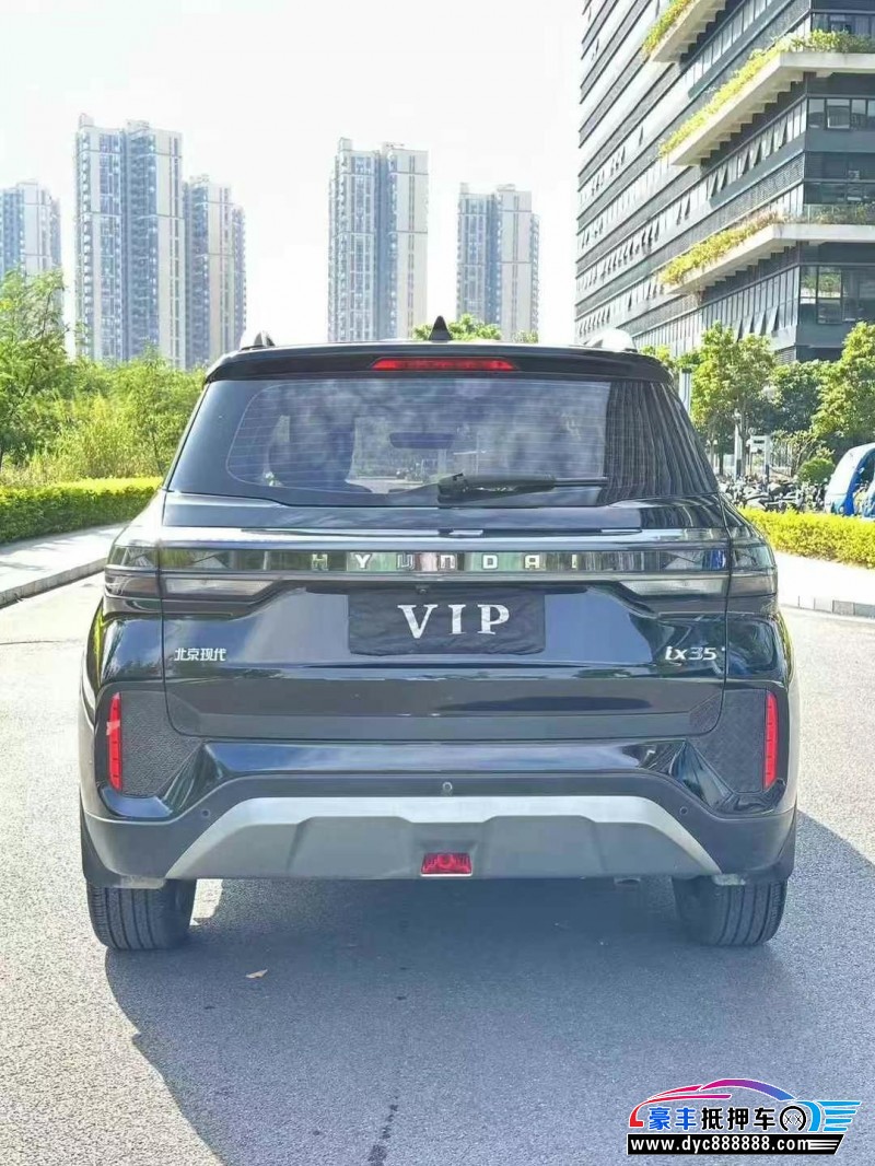 23年现代ix35轿车抵押车出售