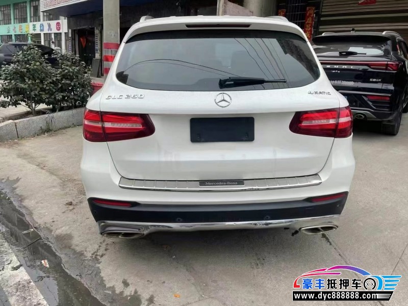 16年奔驰GLC轿车抵押车出售