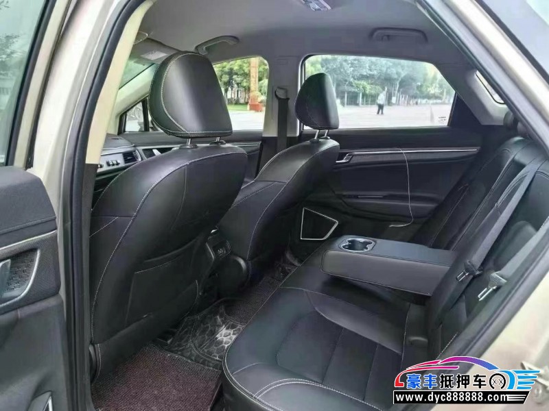 18年吉利帝豪轿车抵押车出售