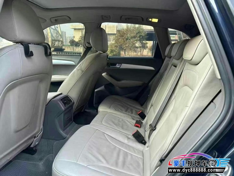 12年奥迪Q5轿车抵押车出售