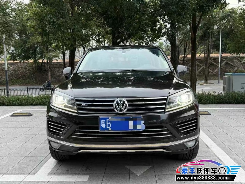 18年大众途锐轿车抵押车出售