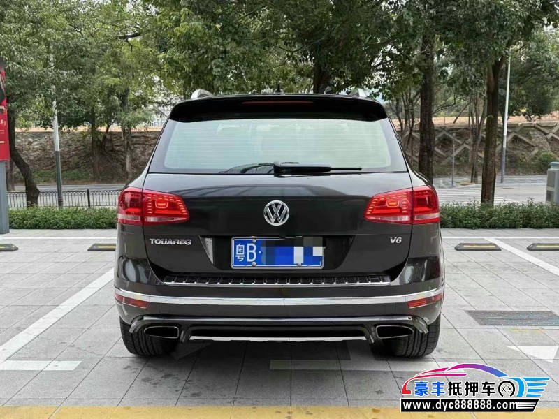 18年大众途锐轿车抵押车出售