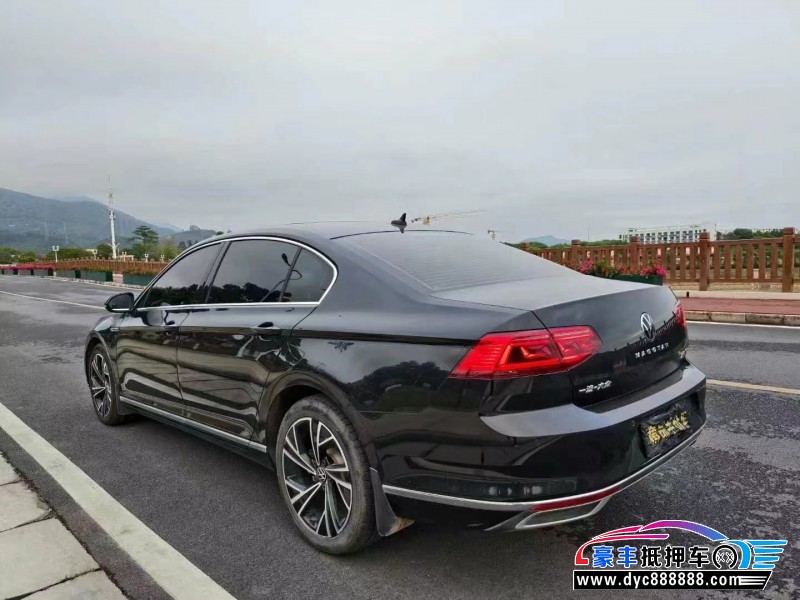 22年大众迈腾轿车抵押车出售