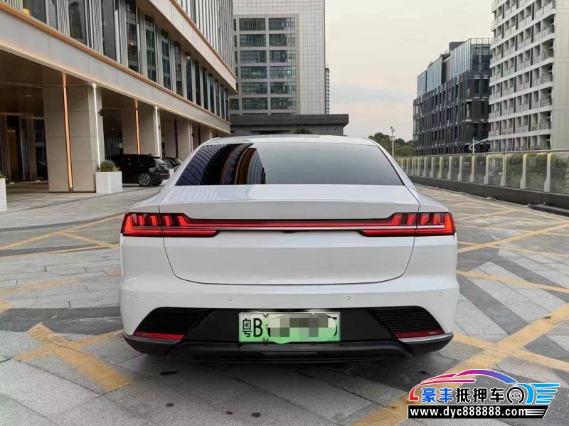 21年比亚迪汉轿车抵押车出售