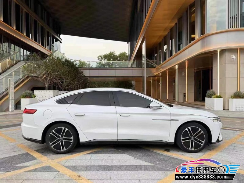 21年比亚迪汉轿车抵押车出售