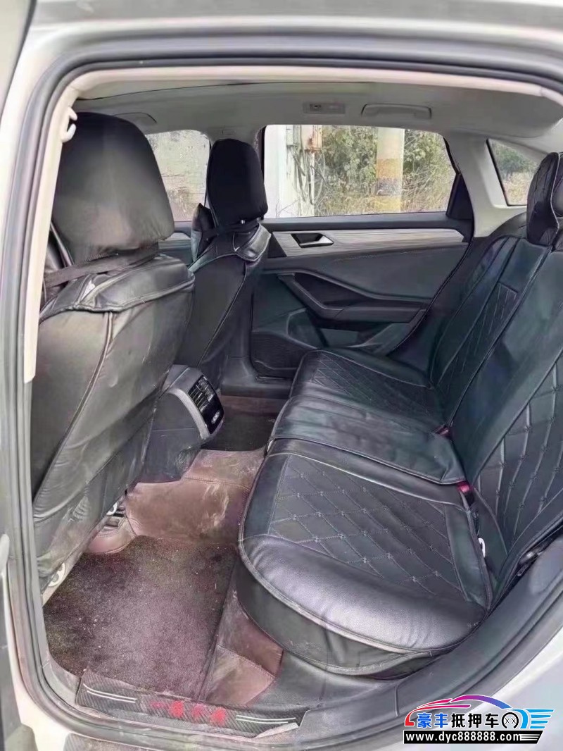 22年大众速腾轿车抵押车出售