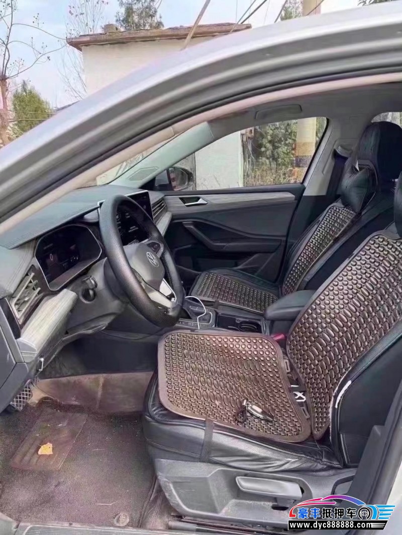 22年大众速腾轿车抵押车出售