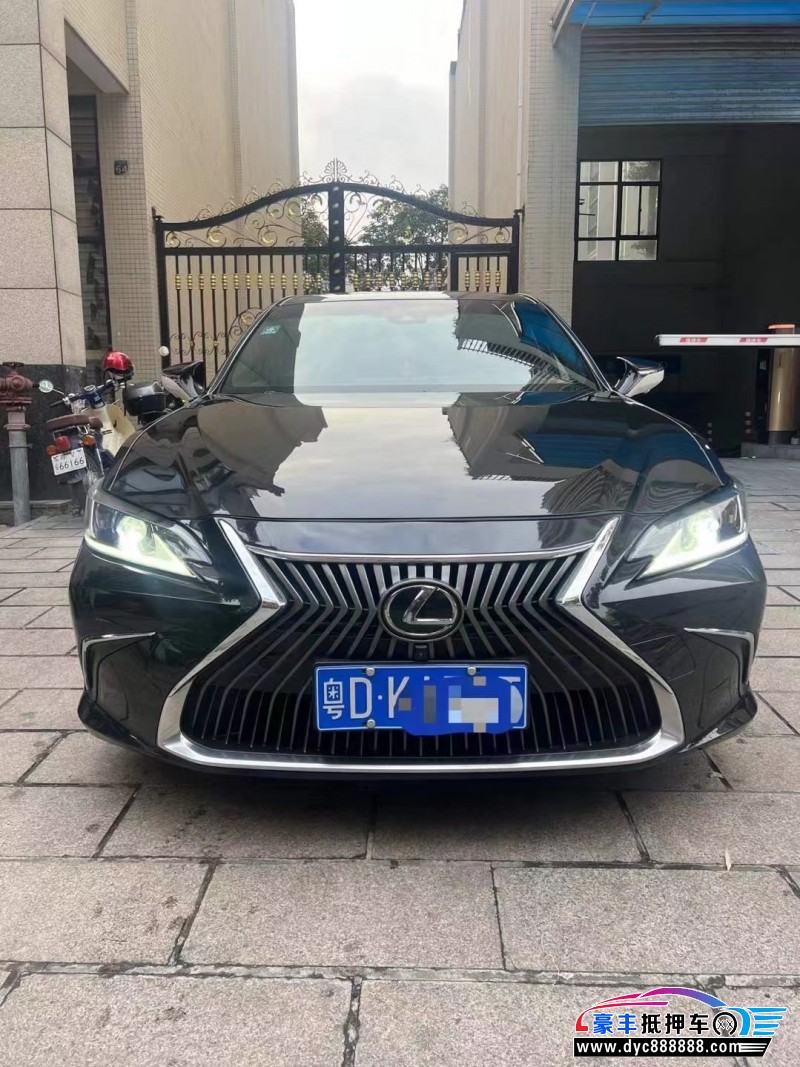 20年雷克萨斯ES轿车抵押车出售