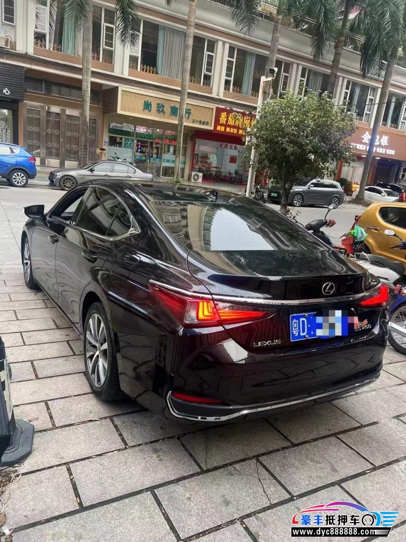20年雷克萨斯ES轿车抵押车出售