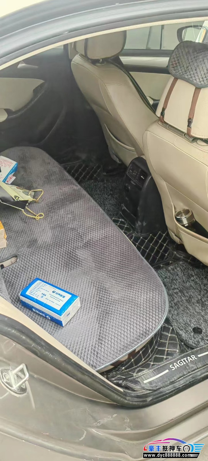 12年大众速腾轿车抵押车出售