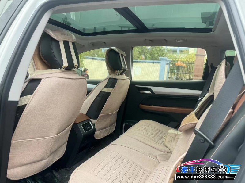 20年吉利远景X6轿车抵押车出售