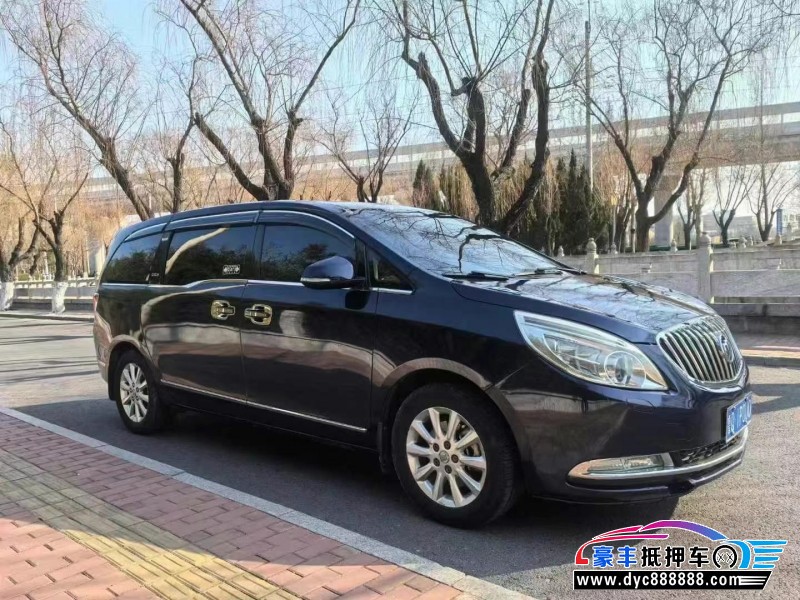 13年别克GL8轿车抵押车出售