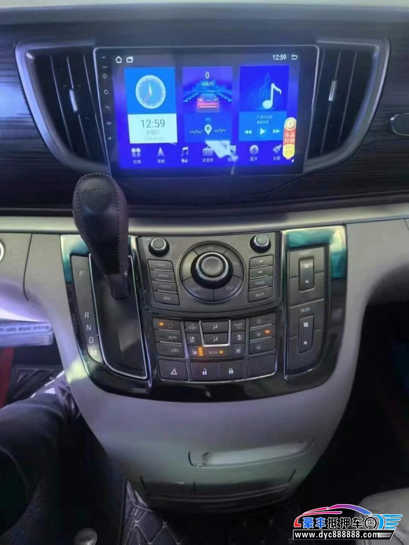 13年别克GL8轿车抵押车出售