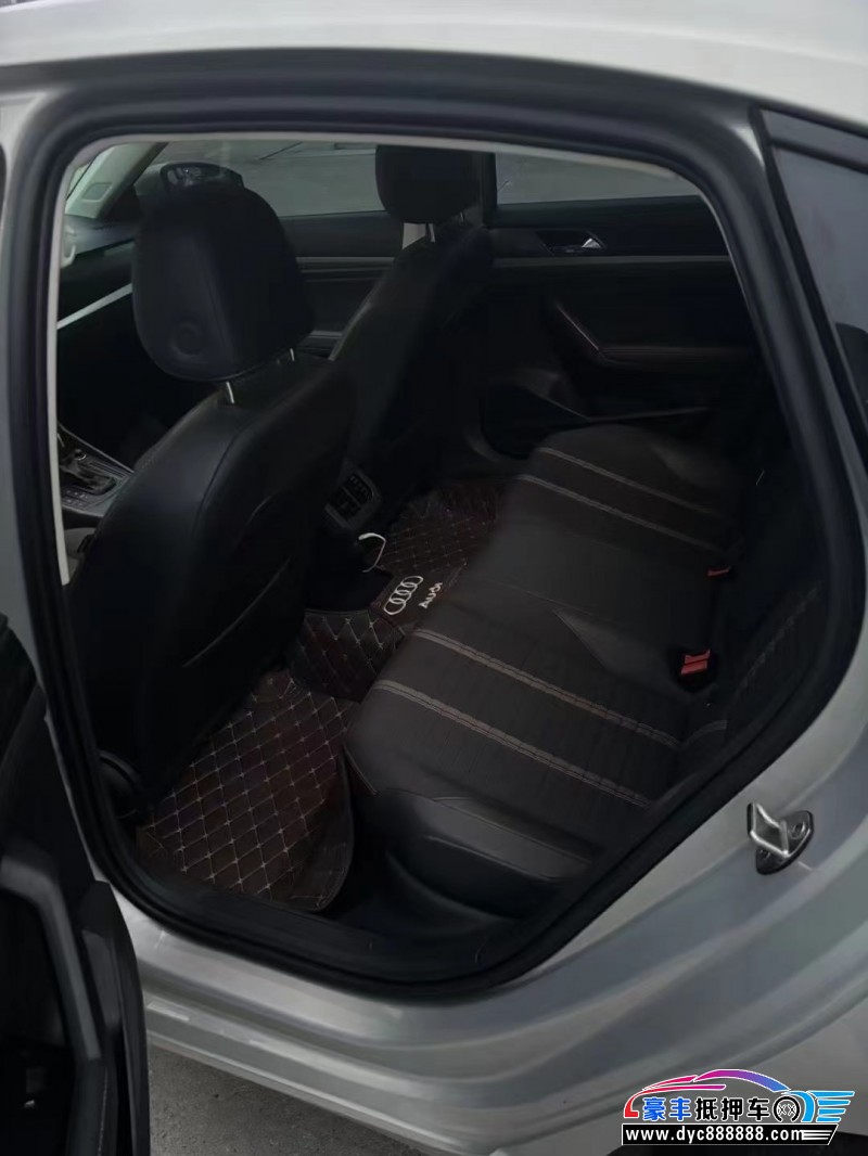 21年大众朗逸轿车抵押车出售