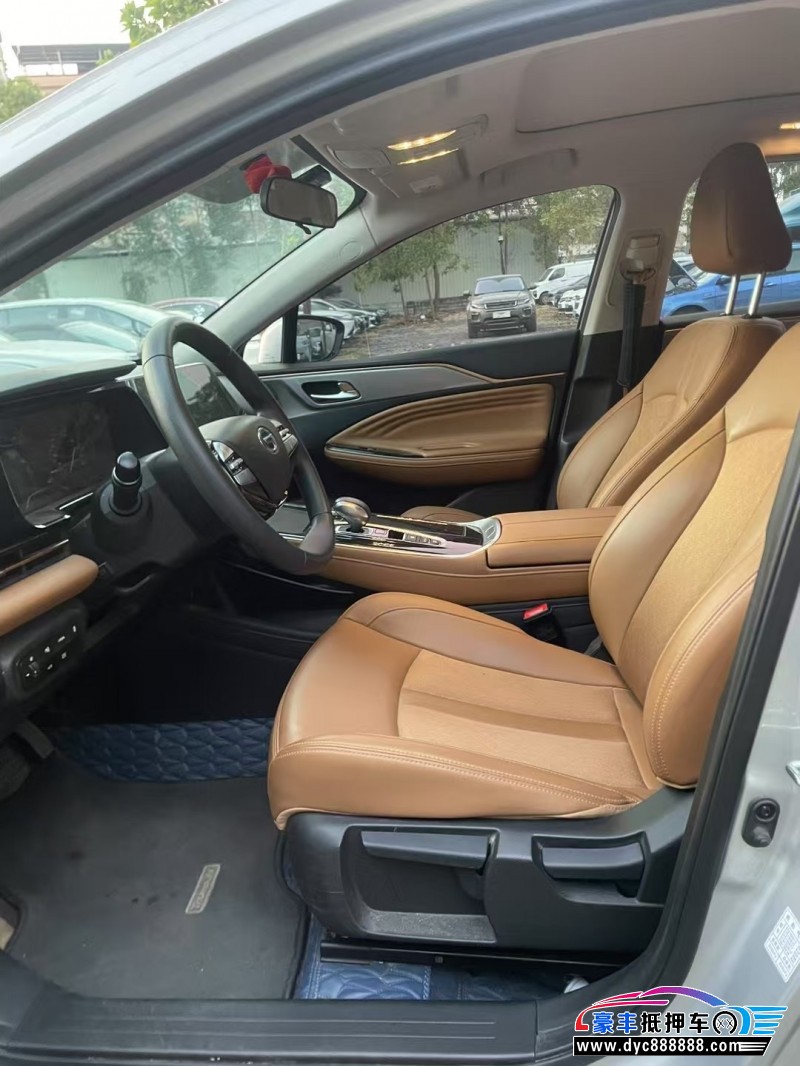 20年埃安魅S580轿车抵押车出售