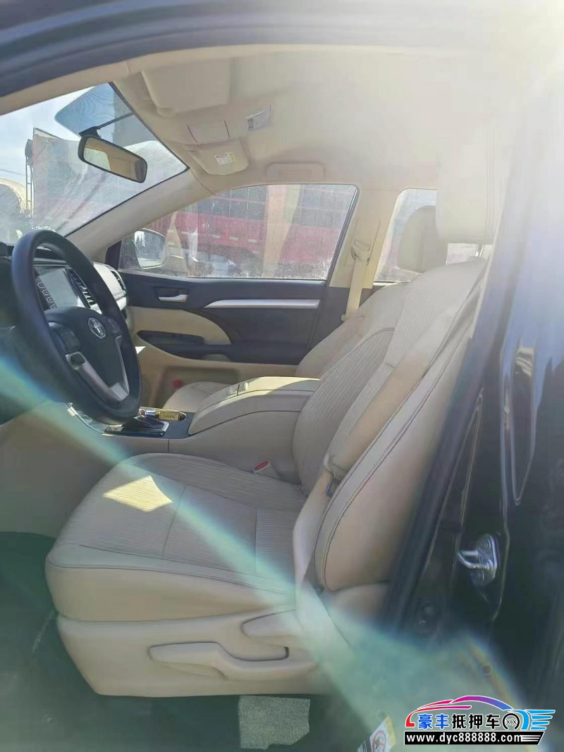 21年丰田汉兰达轿车抵押车出售