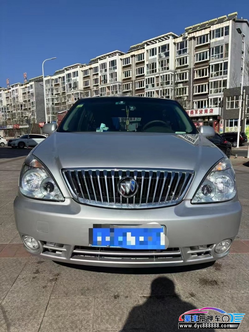 17年别克GL8轿车抵押车出售