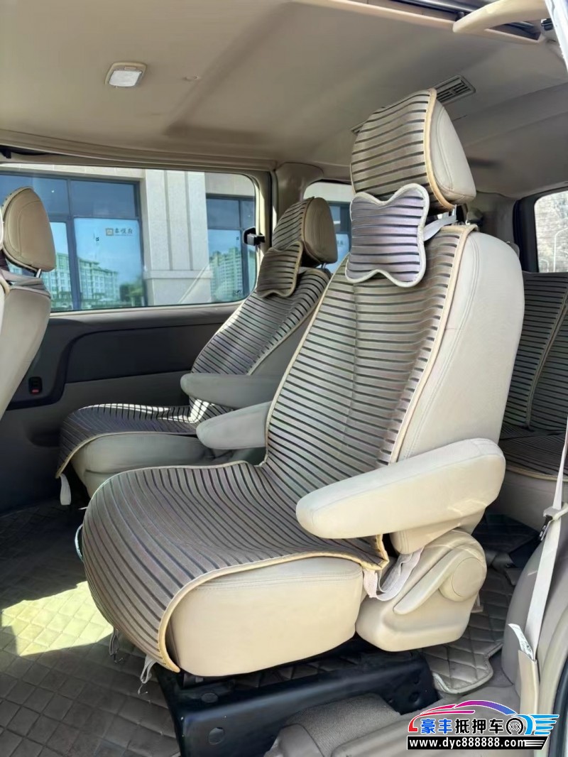 17年别克GL8轿车抵押车出售