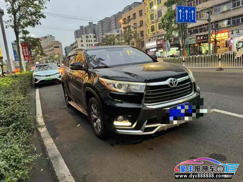 17年丰田汉兰达轿车抵押车出售