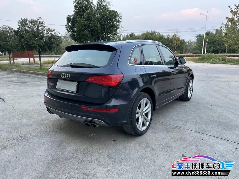 14年奥迪SQ5轿车抵押车出售