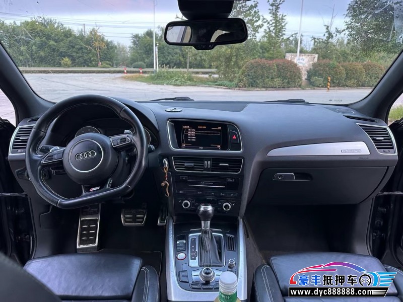 14年奥迪SQ5轿车抵押车出售