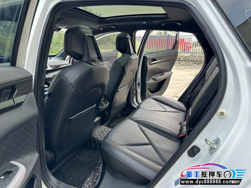 22年长安长安UNI轿车抵押车出售