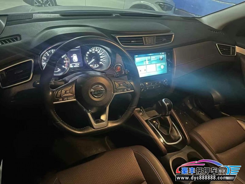 19年日产逍客轿车抵押车出售