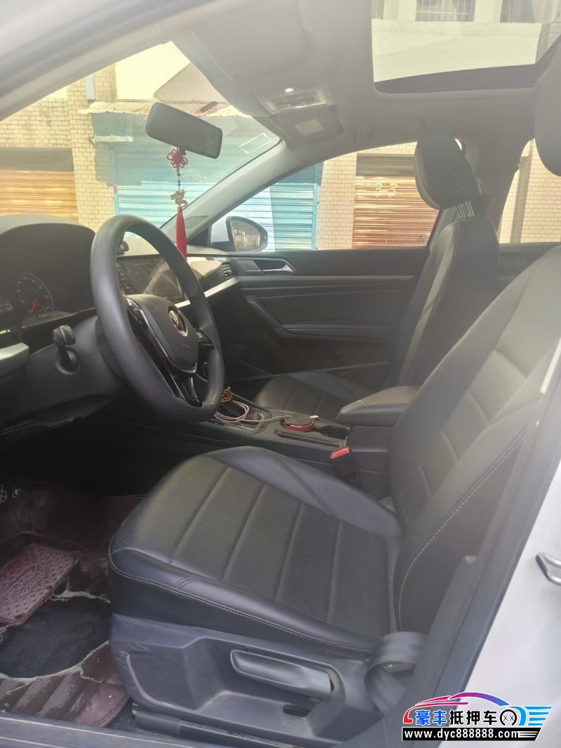 20年大众朗逸轿车抵押车出售