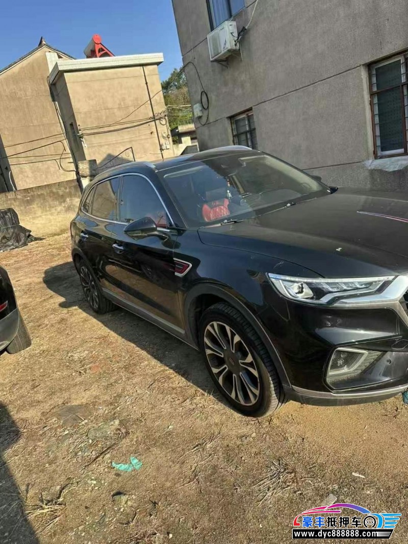 20年红旗HS5轿车抵押车出售