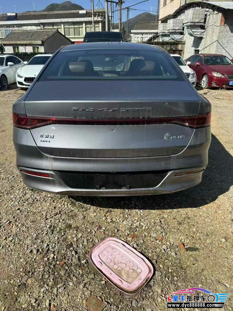 24年比亚迪秦轿车抵押车出售