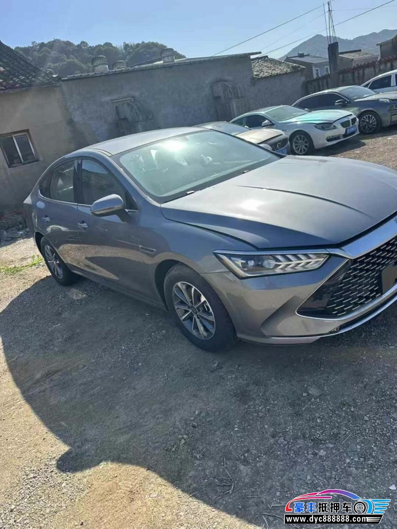 24年比亚迪秦轿车抵押车出售