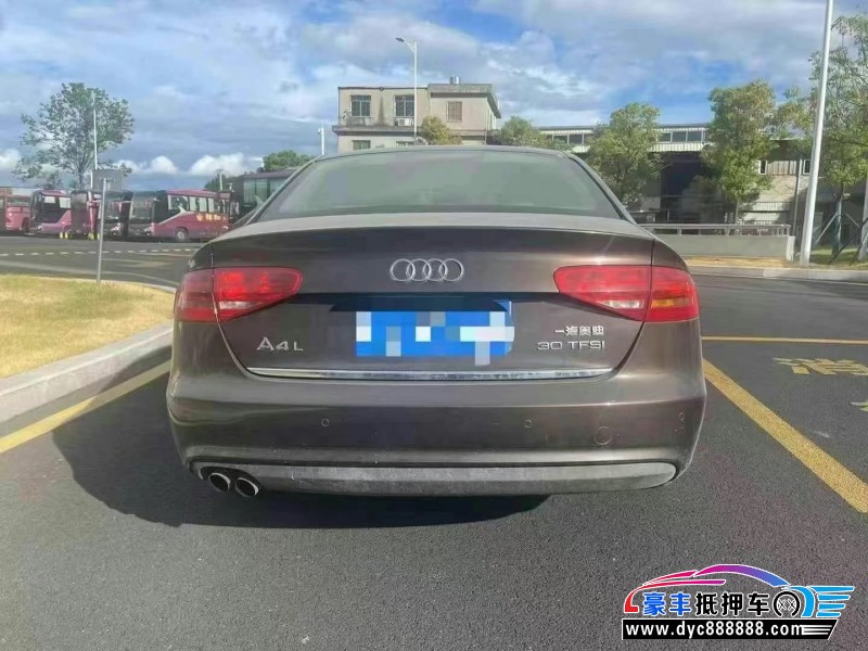 14年奥迪A4L轿车抵押车出售