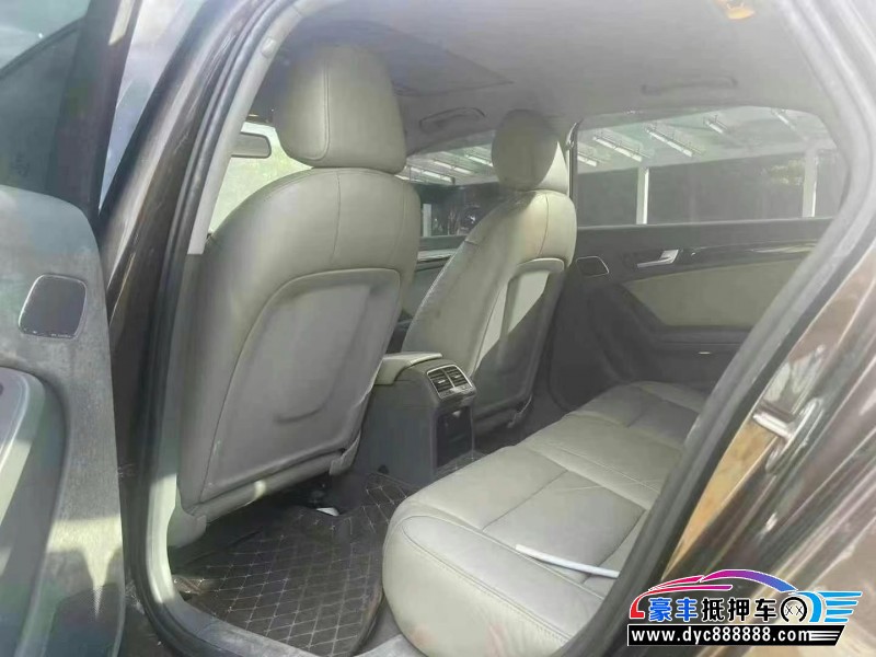 14年奥迪A4L轿车抵押车出售