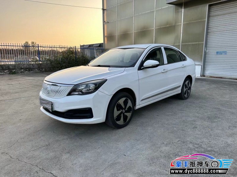 23年东风风神E70轿车抵押车出售