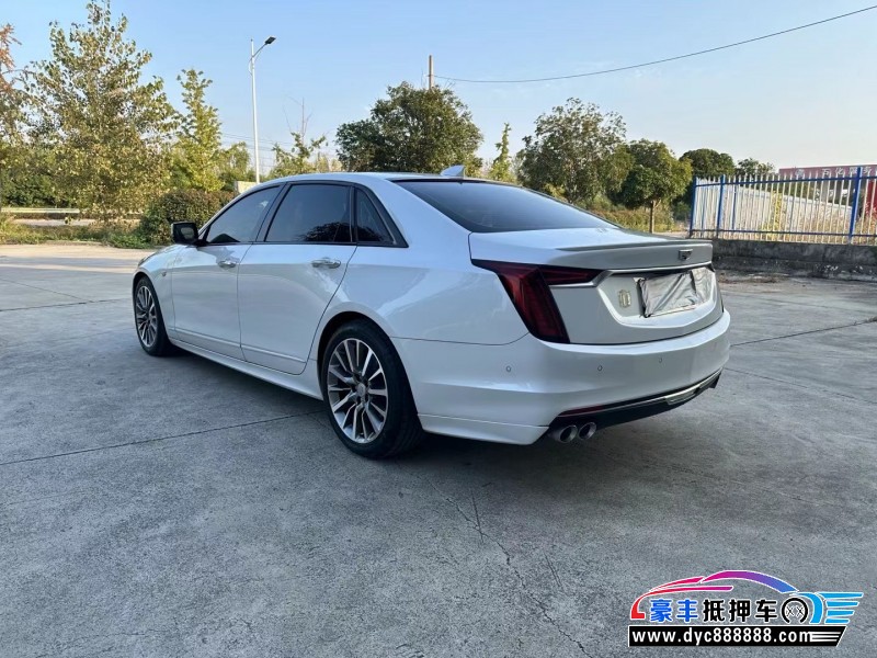 21年凯迪拉克CT6轿车抵押车出售