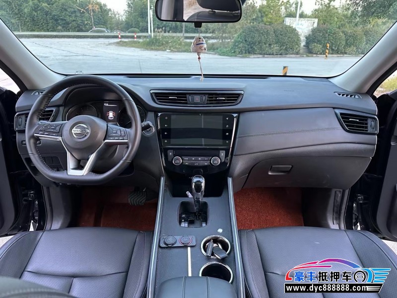 23年日产奇骏轿车抵押车出售