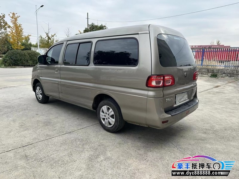 22年东风风行菱智轿车抵押车出售