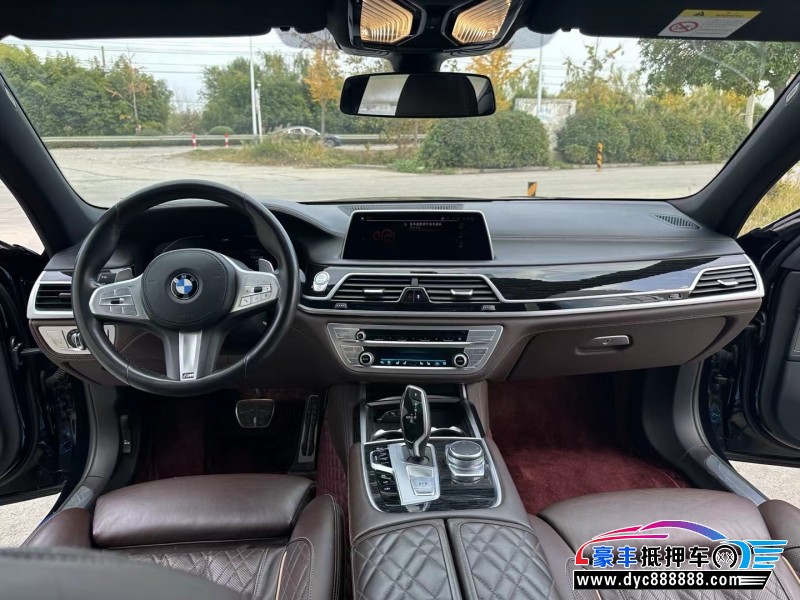 20年宝马7系轿车抵押车出售