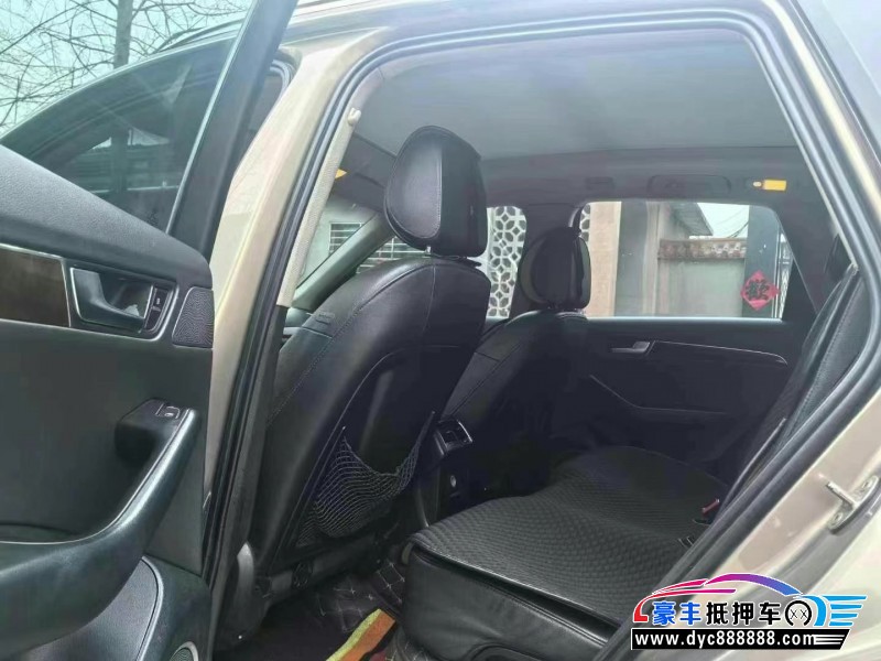 13年奥迪Q5轿车抵押车出售