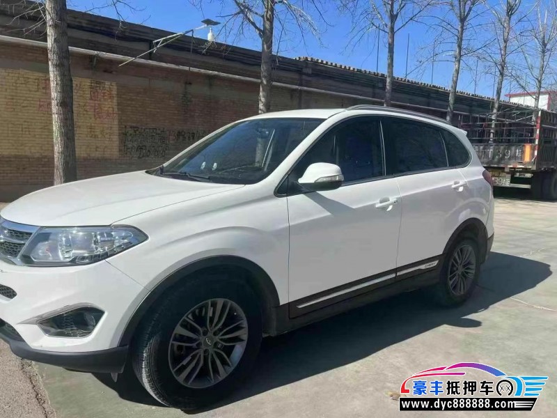 16年奇瑞瑞虎5轿车抵押车出售