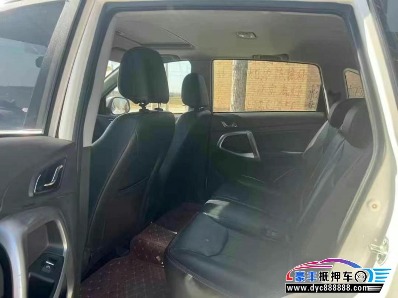 16年奇瑞瑞虎5轿车抵押车出售