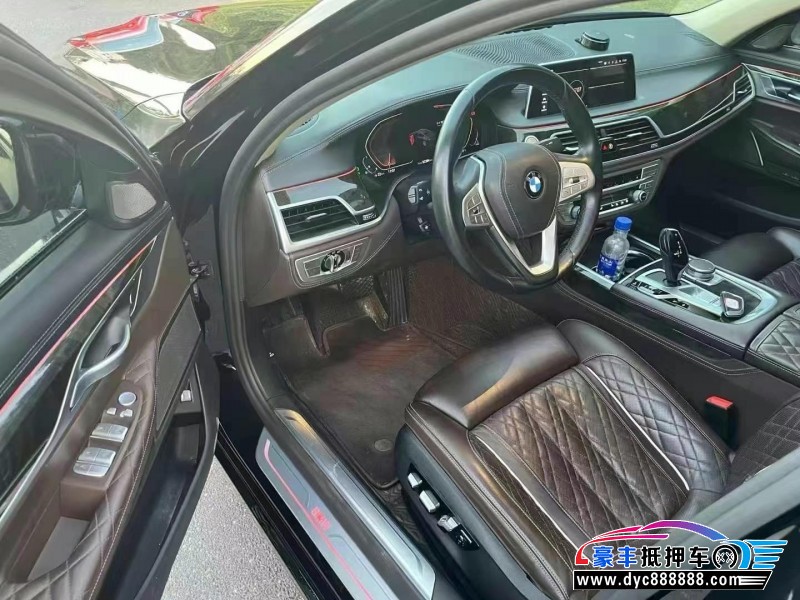 20年宝马7系轿车抵押车出售