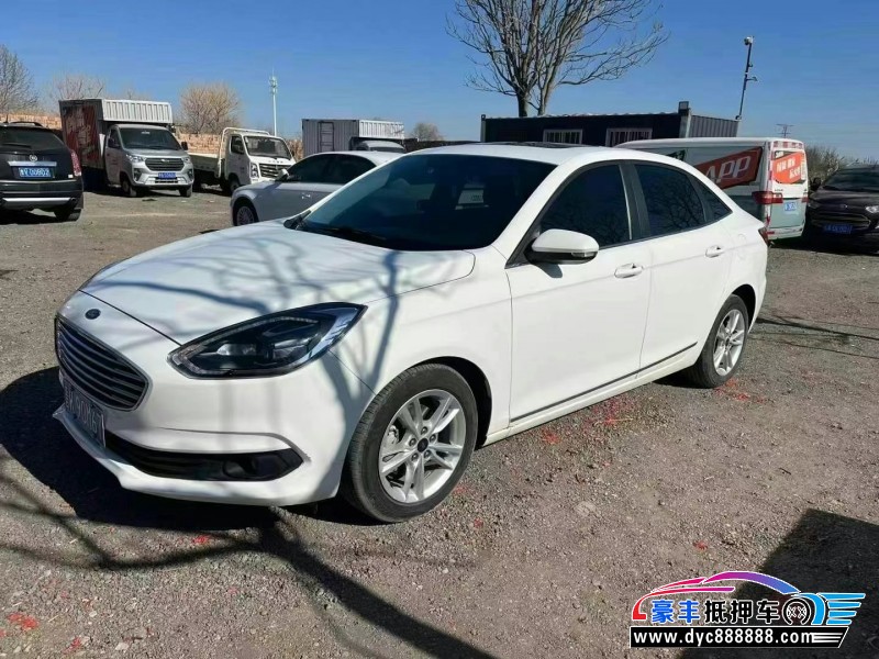 20年福特福睿斯轿车抵押车出售