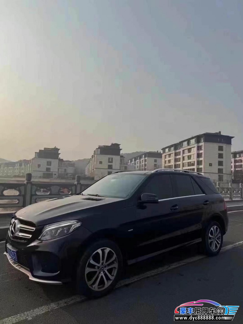 18年奔驰GLE轿车抵押车出售