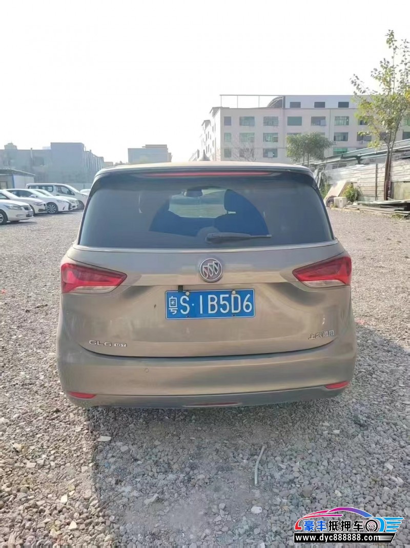 18年别克别克GL6轿车抵押车出售