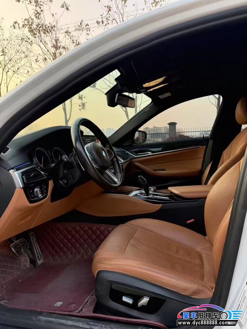 18年宝马5系轿车抵押车出售