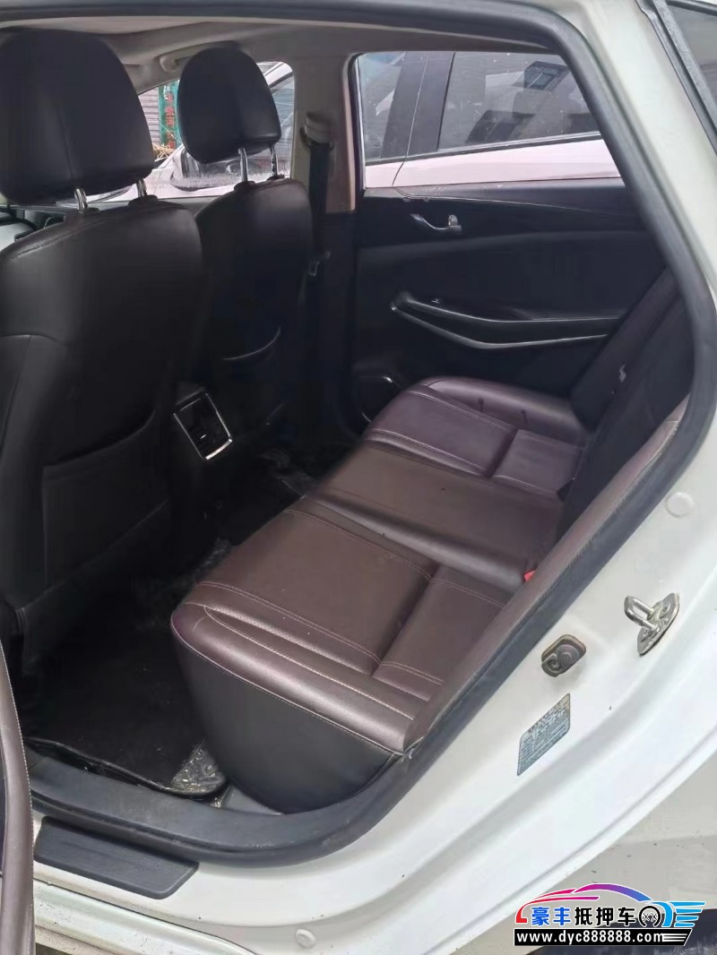 19年长安睿骋CC轿车抵押车出售